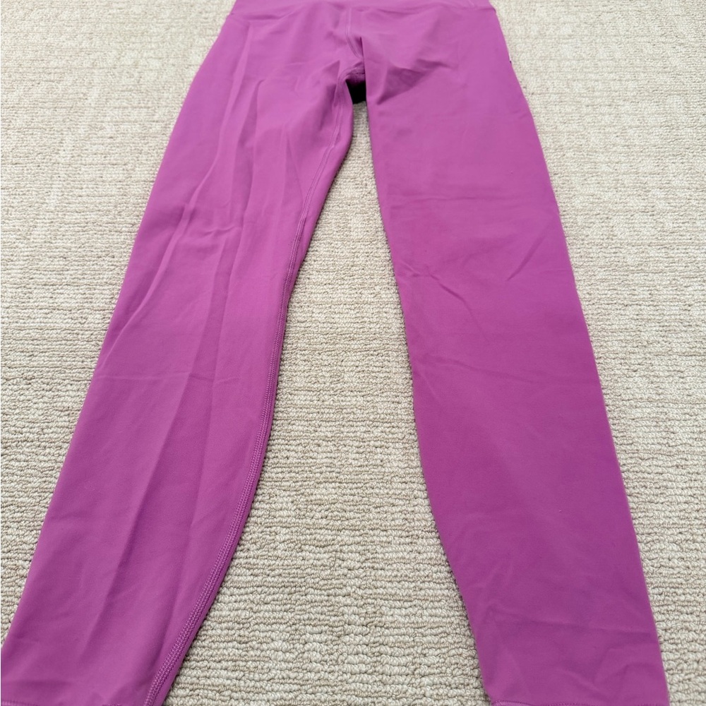 Vuori Women’s All The Feels leggings - Size Small - Color Claret